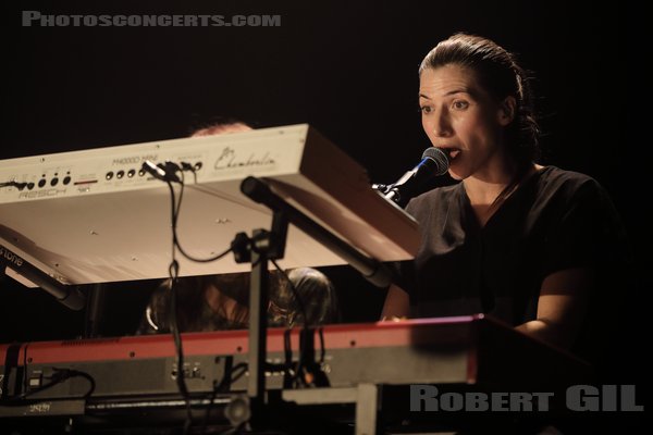 ALDOUS HARDING - 2023-03-28 - PARIS - Le Trianon - Hannah Sian Topp